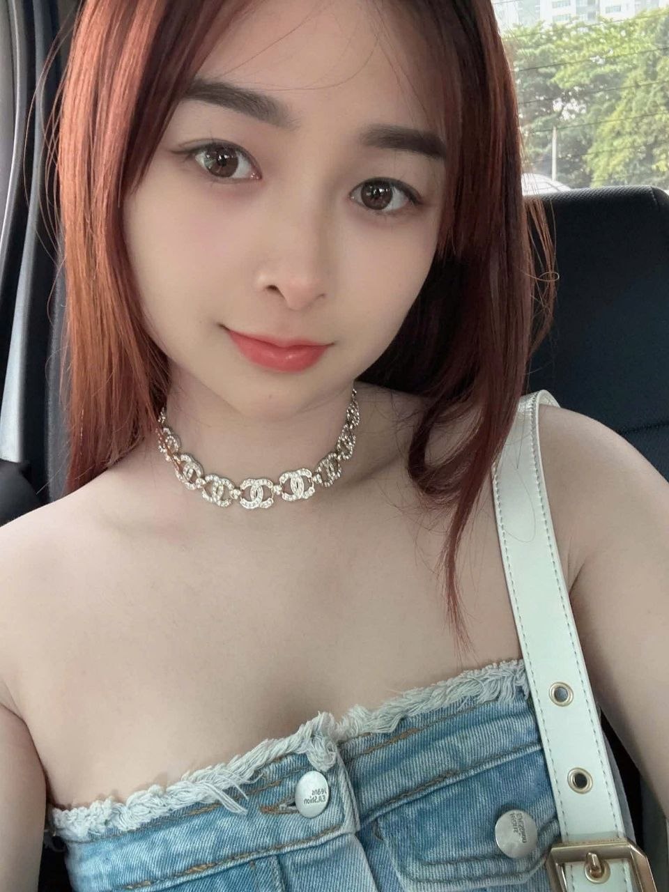 芽笼777成年专业技师 Linda